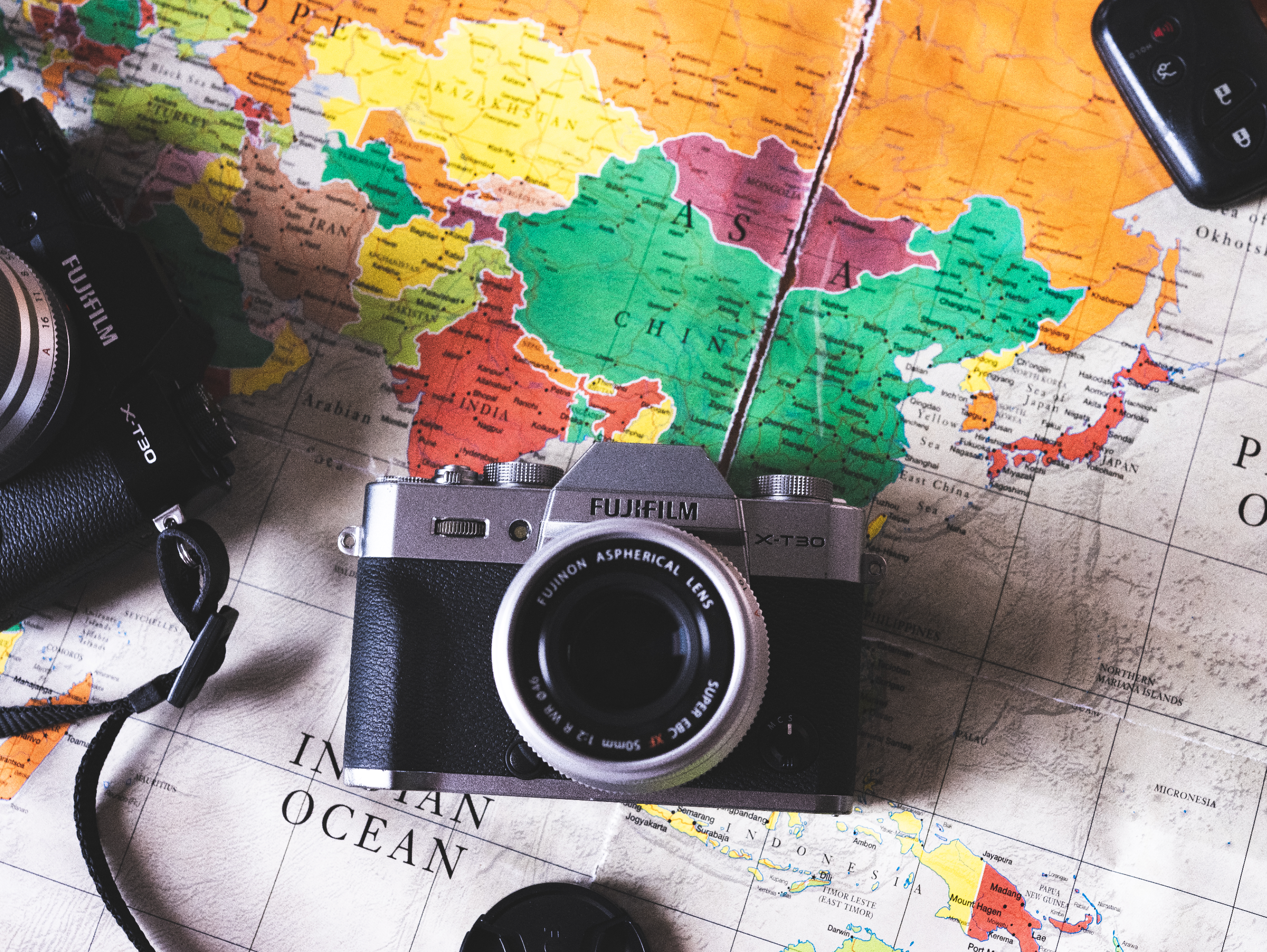 Top 3 Best Cheap Travel Cameras 2026 (From a Pro Photographer)