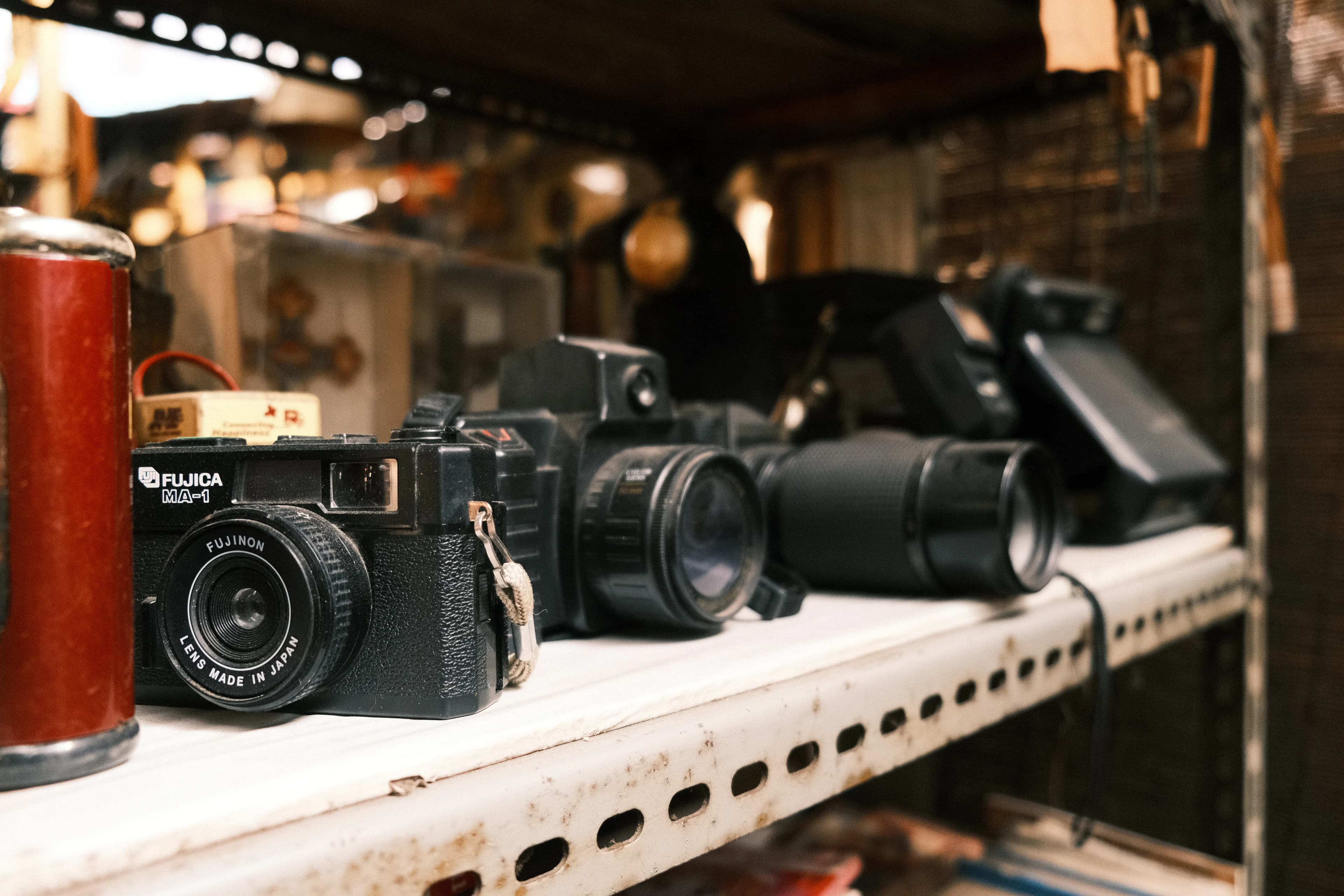 Why is Gen Z Ditching Expensive Smartphones for 20-Year-Old Cameras?